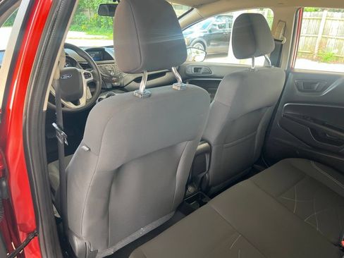 Used 2019 Ford Fiesta SE FWD image 9