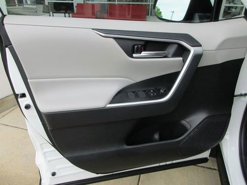 Certified 2023 Toyota RAV4 XLE w/ Convenience Package AWD/4WD image 14