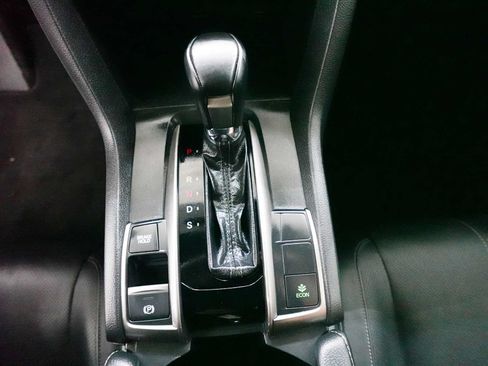 Used 2019 Honda Civic Sport Touring image 23