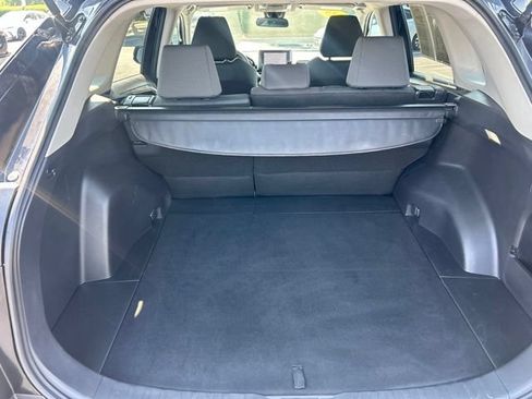 Used 2025 Toyota RAV4 XLE FWD image 10