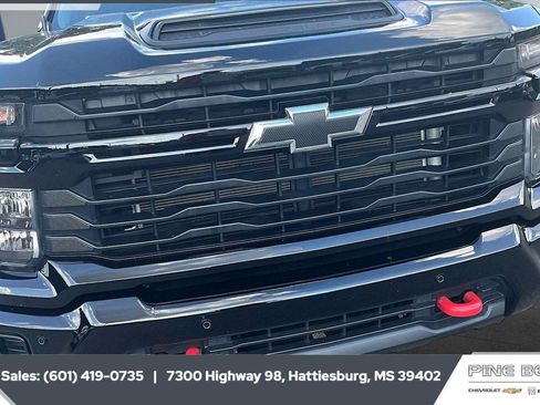 Used 2026 Chevrolet Silverado 2500 Custom w/ Custom Value Package AWD/4WD image 22
