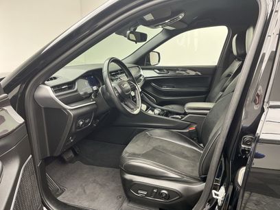 Used 2022 Jeep Grand Cherokee Altitude