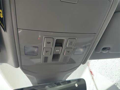 New 2026 Volkswagen Jetta SE image 35