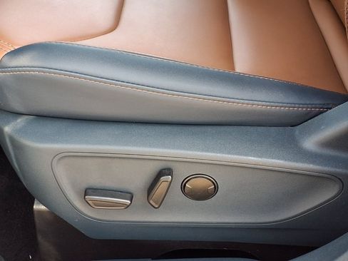Certified 2023 Ford Maverick Lariat AWD/4WD image 4