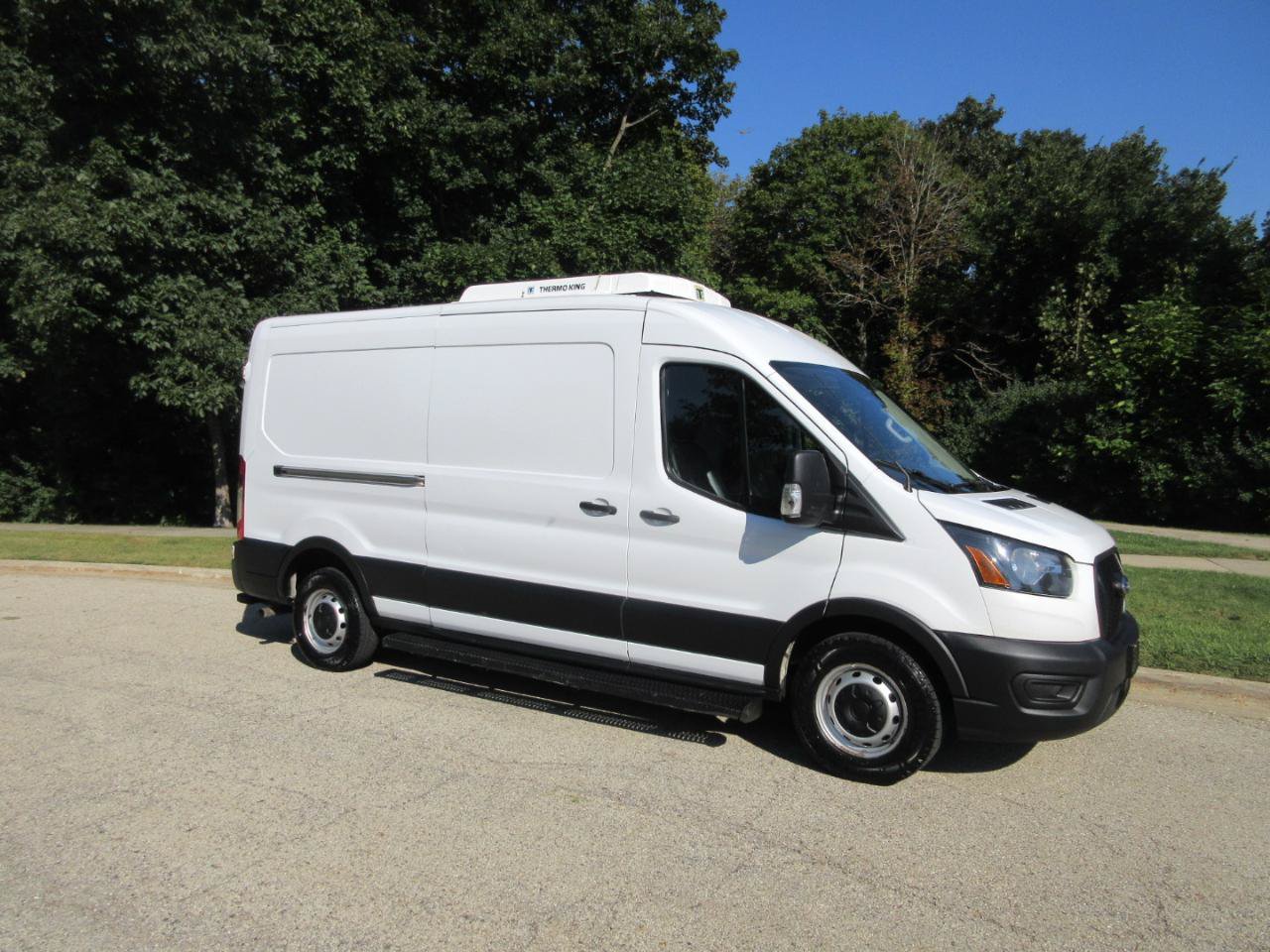 Used 2021 Ford Transit 250 Medium Roof w/ Load Area Protection Package RWD image 5