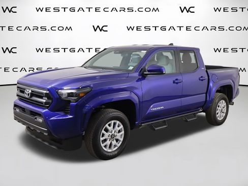 Used 2025 Toyota Tacoma SR5 image 1