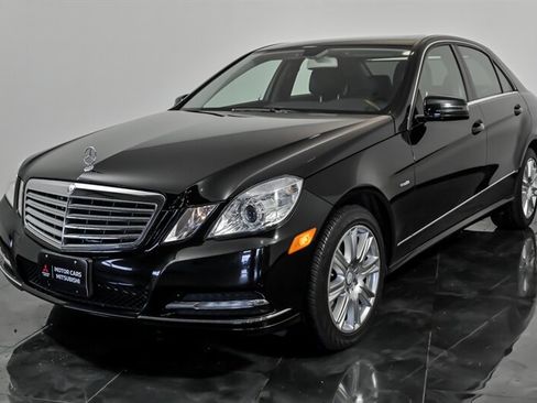 Used 2012 Mercedes-Benz E 350 4MATIC Sedan image 5