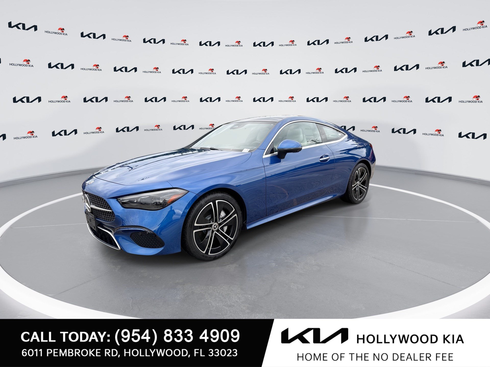Used 2024 Mercedes-Benz CLE 300 4MATIC Coupe image 4