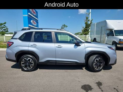 Used 2025 Subaru Forester Premium AWD/4WD image 12