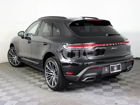 Used 2025 Porsche Macan image 3