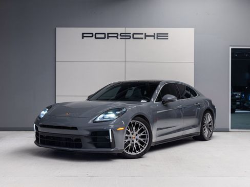 Certified 2025 Porsche Panamera 4 AWD/4WD image 1
