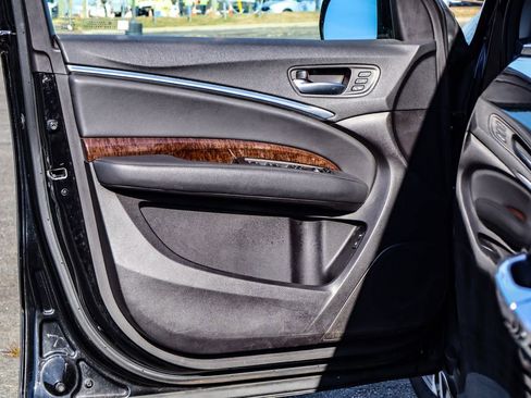 Used 2018 Acura MDX FWD image 37