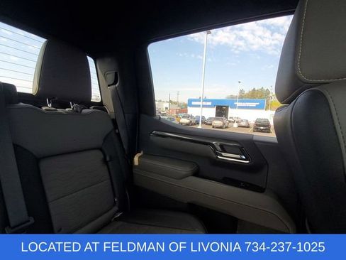 Used 2023 Chevrolet Silverado 1500 ZR2 w/ Technology Package AWD/4WD image 11