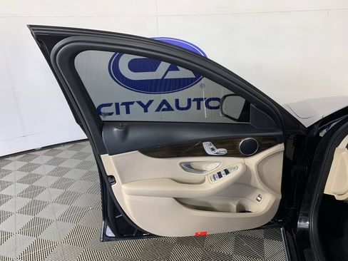 Used 2020 Mercedes-Benz C 300 Sedan image 13