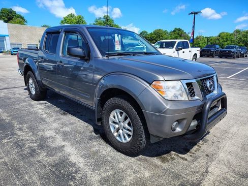 Used 2017 Nissan Frontier SV AWD/4WD image 3