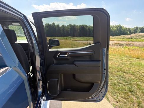 Used 2024 GMC Sierra 1500 SLE AWD/4WD image 32