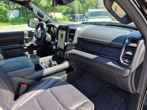 Used 2024 RAM 1500 Limited AWD/4WD image 33