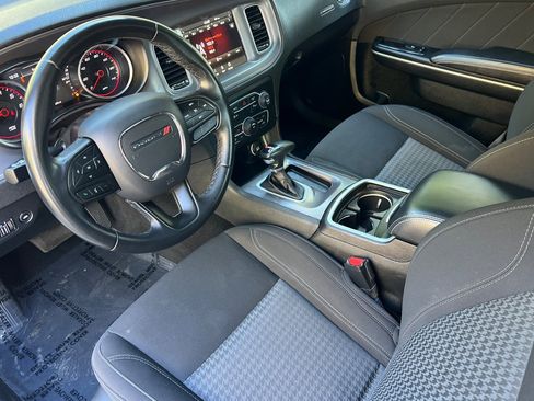 Used 2023 Dodge Charger SXT image 9