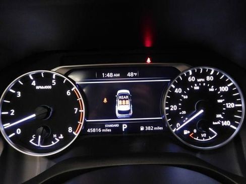 Used 2023 Nissan Rogue SV image 34