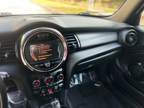 Used 2016 MINI Cooper 2-Door Hardtop image 23