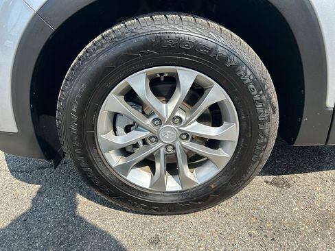 Used 2020 Hyundai Santa Fe SEL image 29