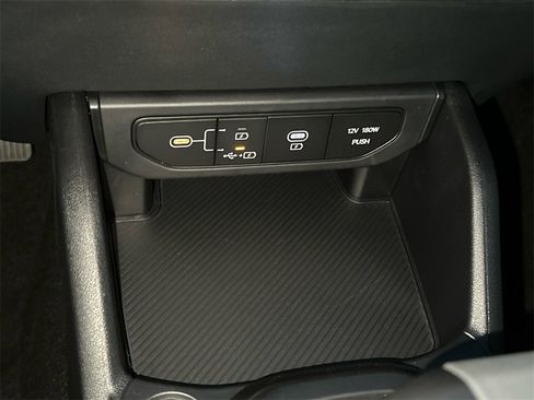 New 2025 Kia K4 LXS image 21