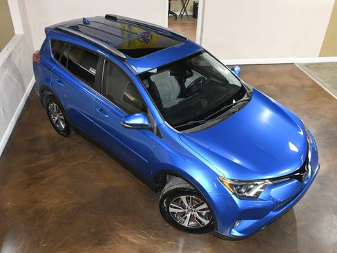 Used 2018 Toyota RAV4 XLE image 73