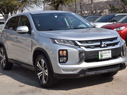 Used 2020 Mitsubishi Outlander Sport SE image 4