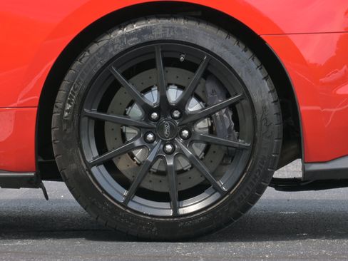 Used 2016 Ford Mustang Shelby GT350 w/ Track Package RWD image 35