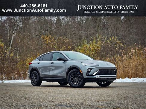 New 2026 Buick Envista Sport Touring image 1