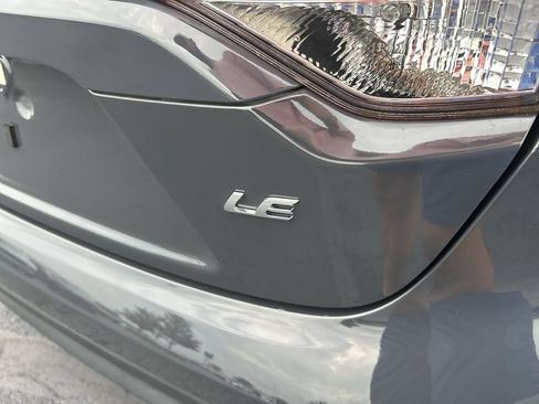 Used 2023 Toyota Corolla LE w/ LE Convenience Package FWD image 10