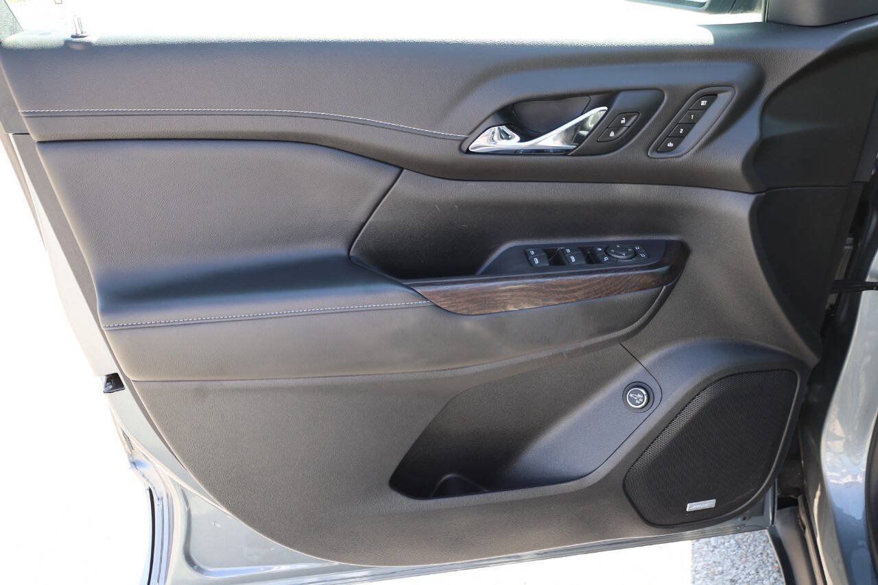 Used 2020 GMC Acadia Denali w/ Trailering Package AWD/4WD image 12
