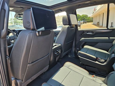 New 2026 GMC Yukon AT4 w/ AT4 Premium Plus Package AWD/4WD image 26