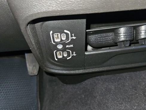 Used 2024 RAM 2500 Laramie image 30