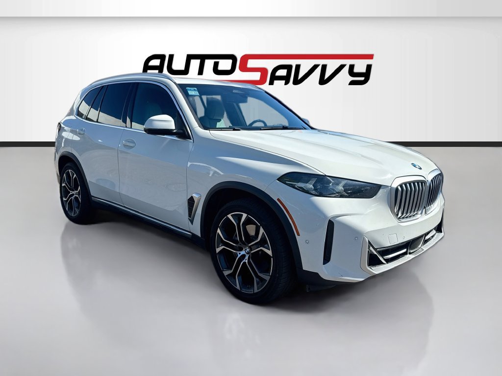 Used 2024 BMW X5 xDrive40i w/ Parking Assistance Package AWD/4WD image 1