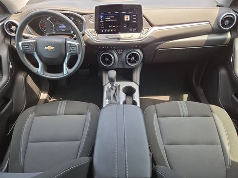 Used 2025 Chevrolet Blazer LT FWD image 25