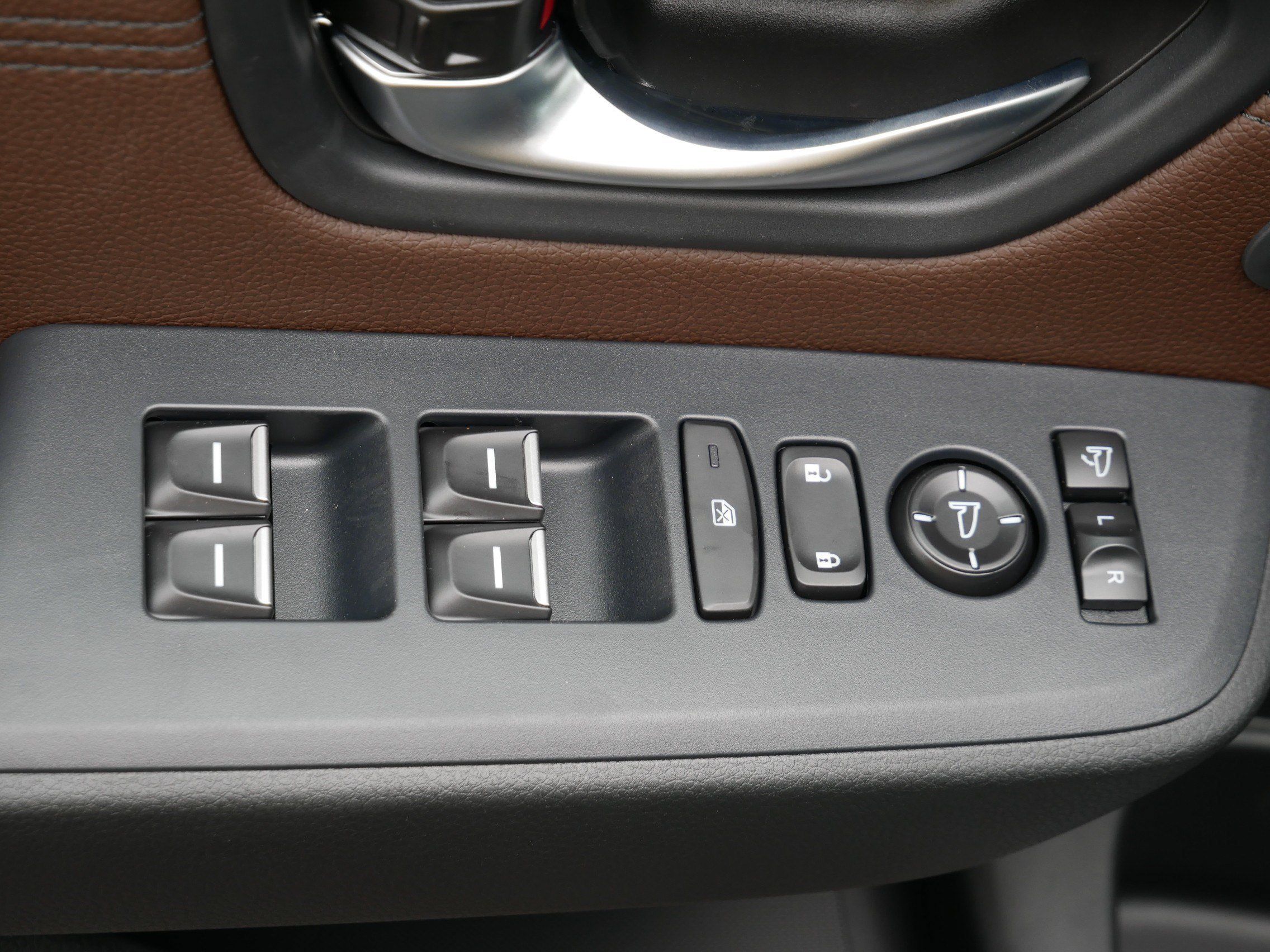 New 2026 Honda Pilot Touring image 15
