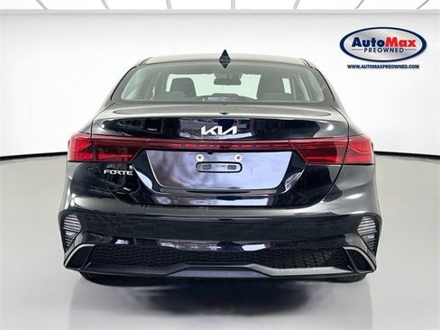 Used 2023 Kia Forte LXS image 7