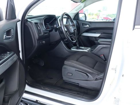 Used 2018 Chevrolet Colorado LT w/ LT Convenience Package RWD image 14