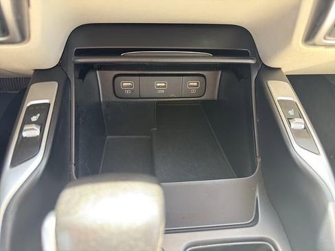 Used 2022 Kia Sorento S AWD/4WD image 31