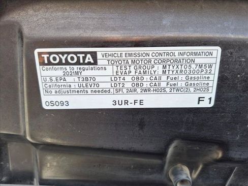 Used 2021 Toyota Tundra Limited w/ Limited Premium Package AWD/4WD image 27