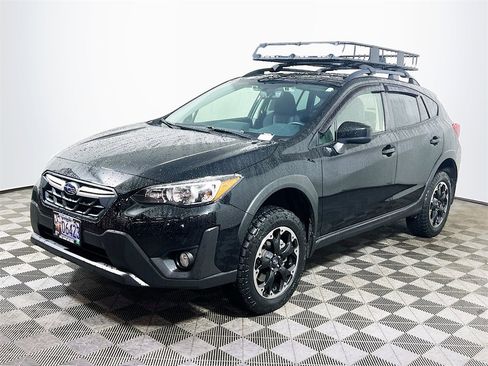 Used 2022 Subaru Crosstrek 2.0i Premium w/ Moonroof Package image 4