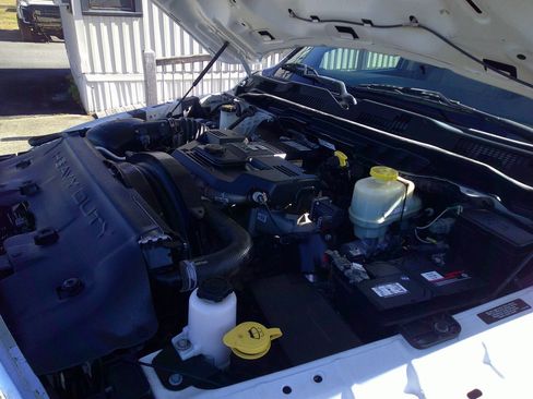 Used 2018 RAM 5500 Tradesman w/ Ambulance Prep Group image 20