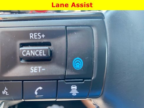 Used 2022 Nissan Pathfinder Platinum w/ Cargo Package AWD/4WD image 31