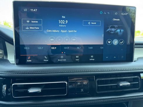 Used 2022 Lincoln Nautilus FWD image 23
