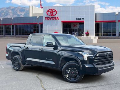 New 2026 Toyota Tundra SR5 w/ SR5 Premium Package