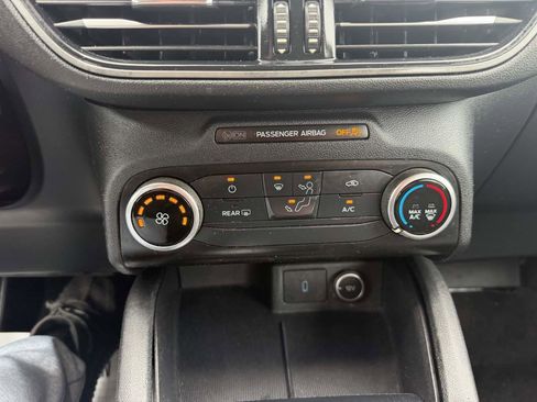 Used 2020 Ford Escape S image 34