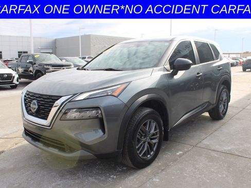 Used 2023 Nissan Rogue S image 3