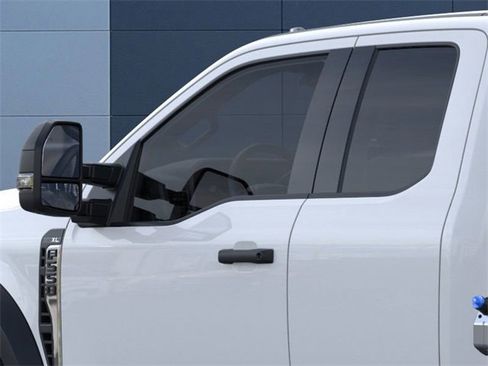 New 2025 Ford F550 XL image 20