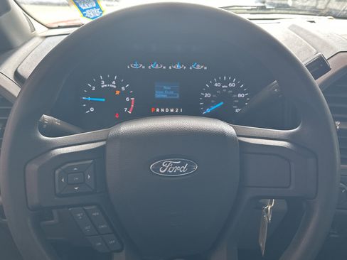 Used 2017 Ford F250 XL w/ Power Equipment Group image 3